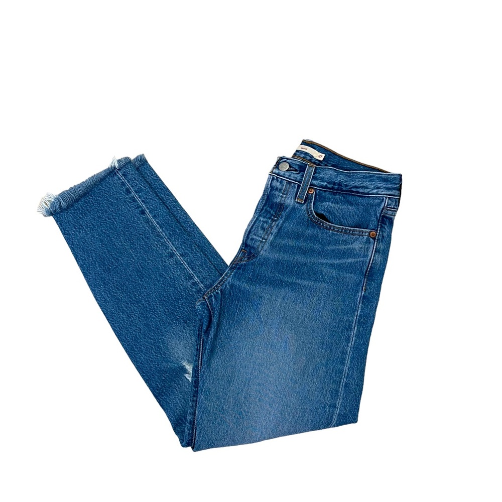 Levi’s Strauss Original Company Womens Water Less Jeans  Size 27 Blue in Color